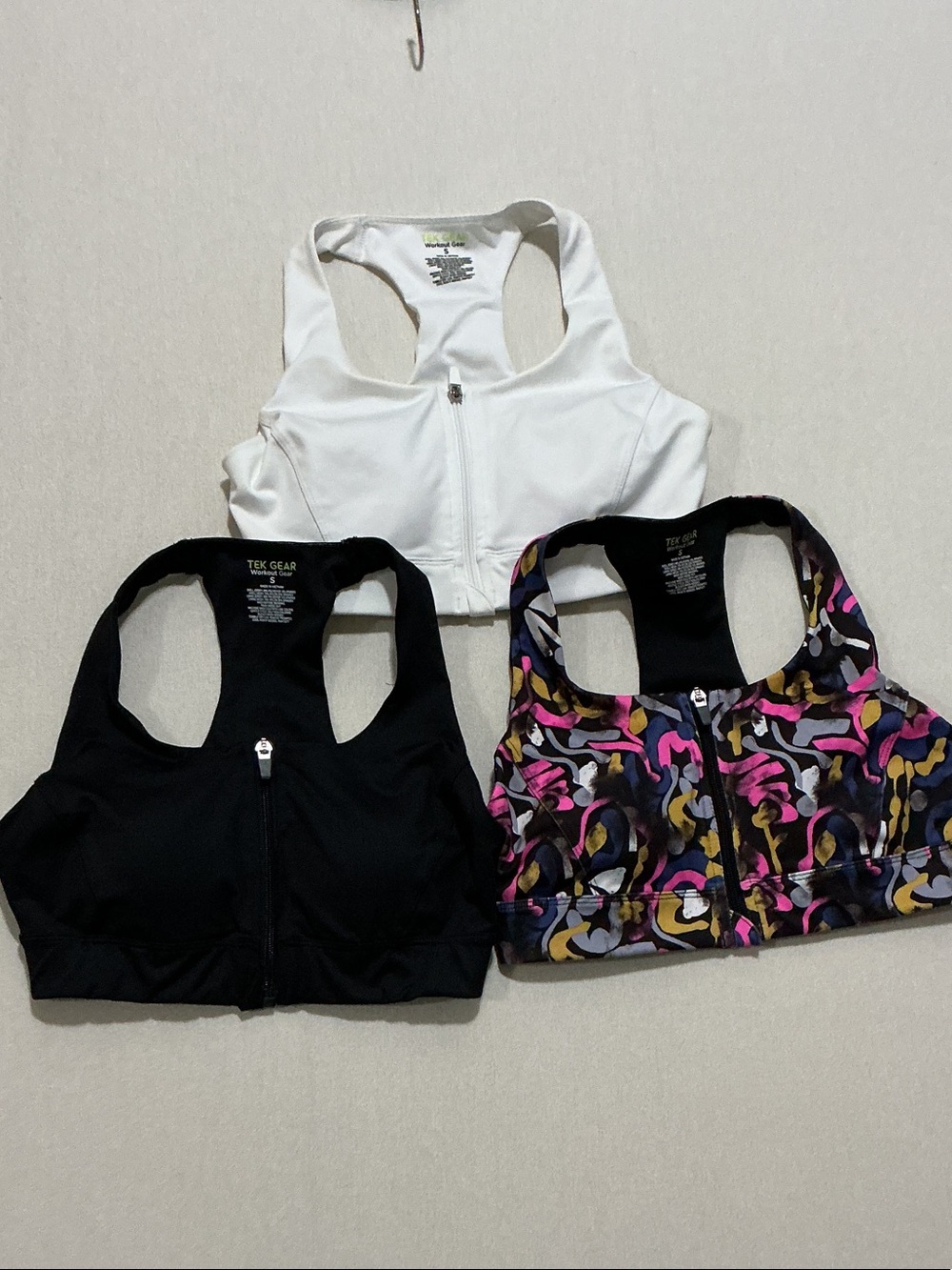tek gear White, Black & Multicolor Front-Zip Racerback Sports Bras - Pack of 3
